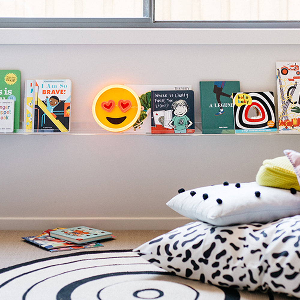 Heart Eyes Emoji Neon Sign – Electric Confetti